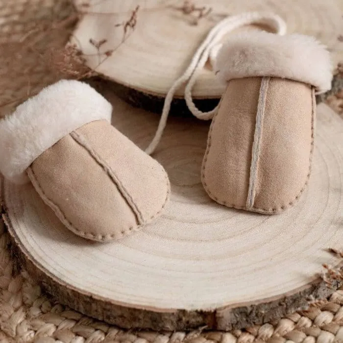 Baa Baby Sheepskin Puddy Mittens on String (Sand)