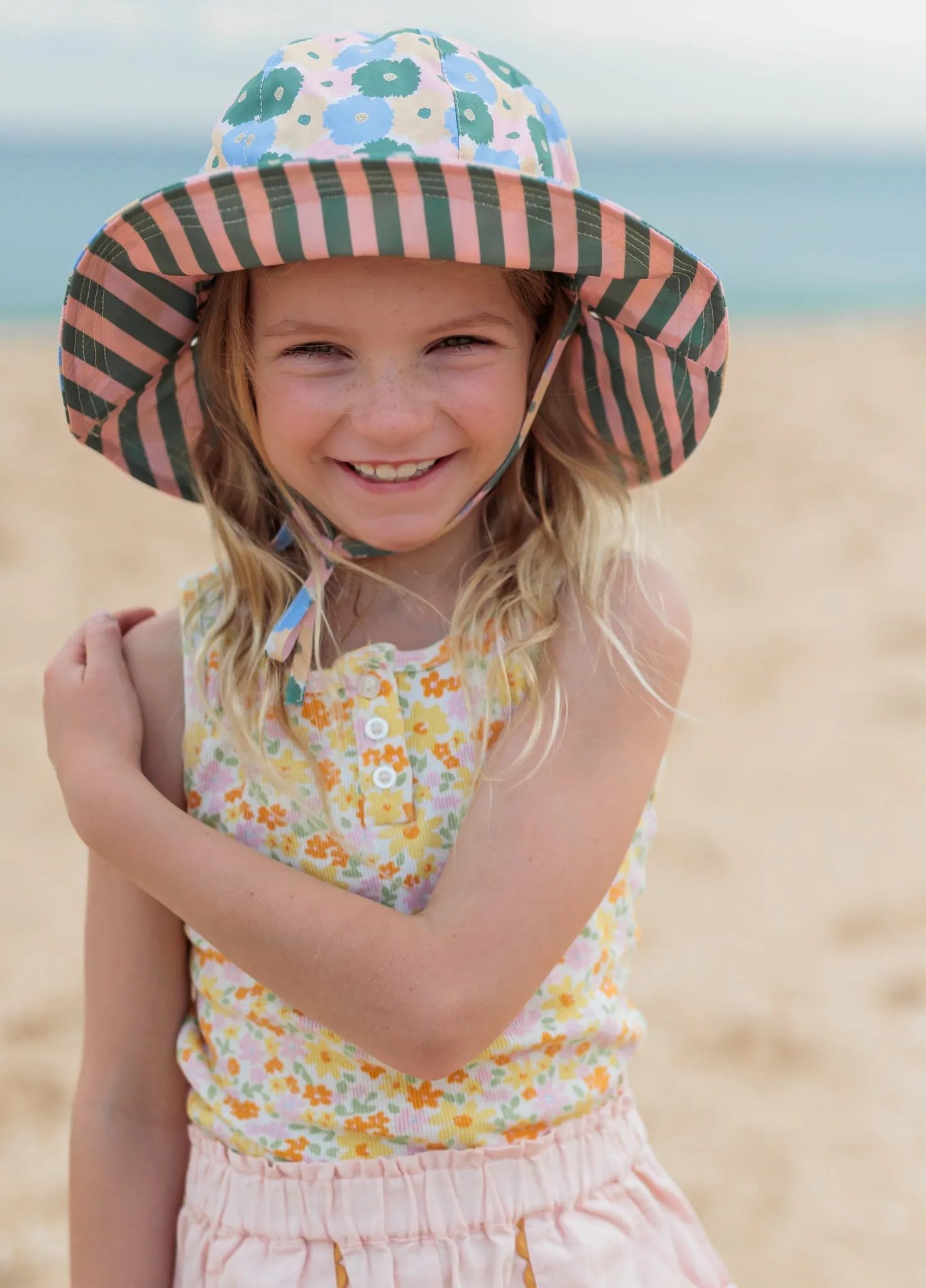 Full Bloom Wide Brim Reversible Sunhat